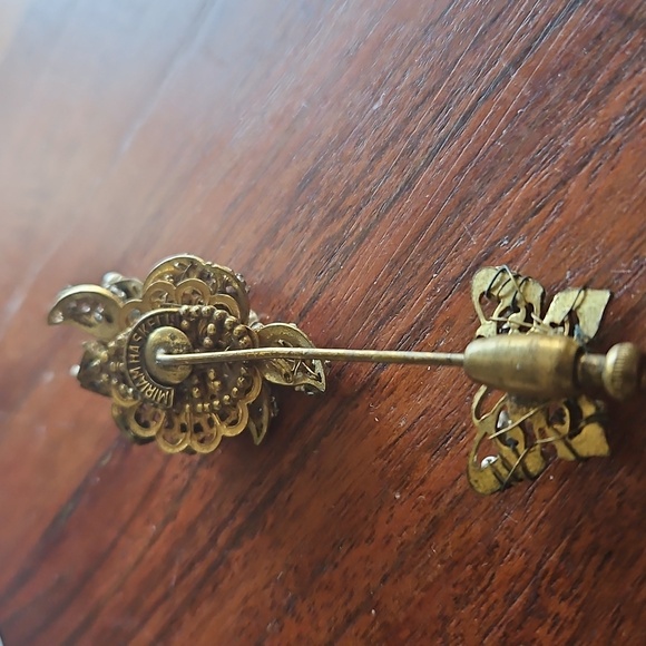 Elegant Gold Floral Brooch By Meriam Haskell.vintage - Picture 2 of 4
